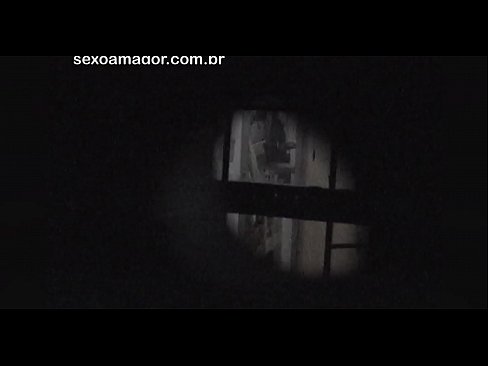 ❤️ Blondie blir hemligt videofilmad av en voyeur från grannskapet gömd bakom ihåliga tegelstenar ❤️ Kvalitets sex at sv.8kpornvids.ru ❌❤
